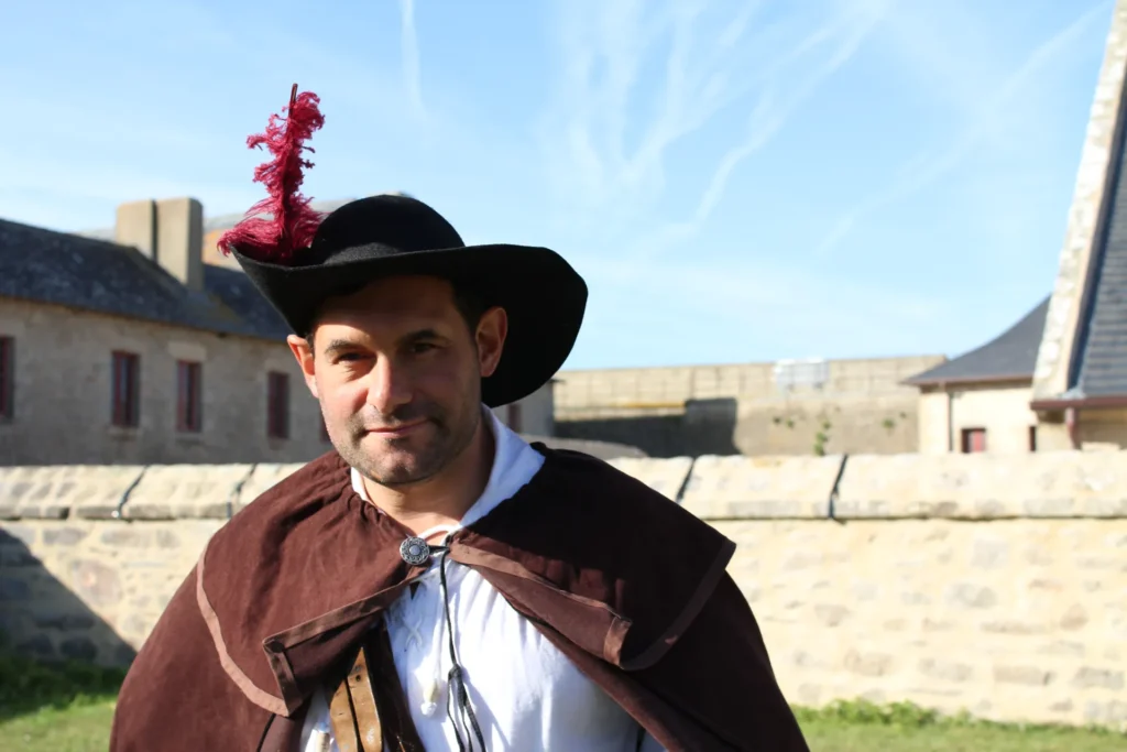 festival citadelle en fête - port louis bretagne - photos passdarm - escrime de spectacle - spectacle d'escrime artistique - costumes - passdarm 2018