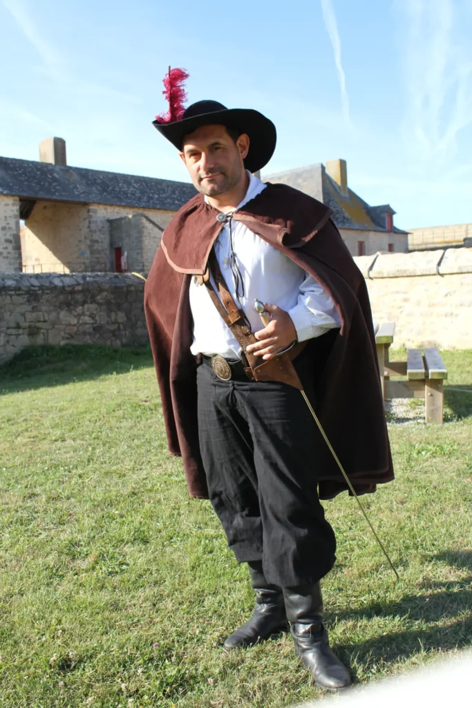 festival citadelle en fête - port louis bretagne - photos passdarm - escrime de spectacle - spectacle d'escrime artistique - costumes - passdarm 2018