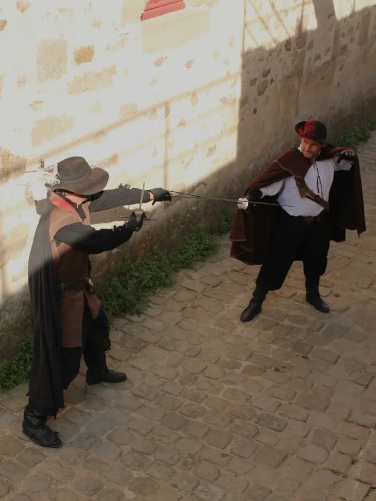 festival citadelle en fête - port louis bretagne - photos passdarm - escrime de spectacle - spectacle d'escrime artistique - costumes - passdarm 2018