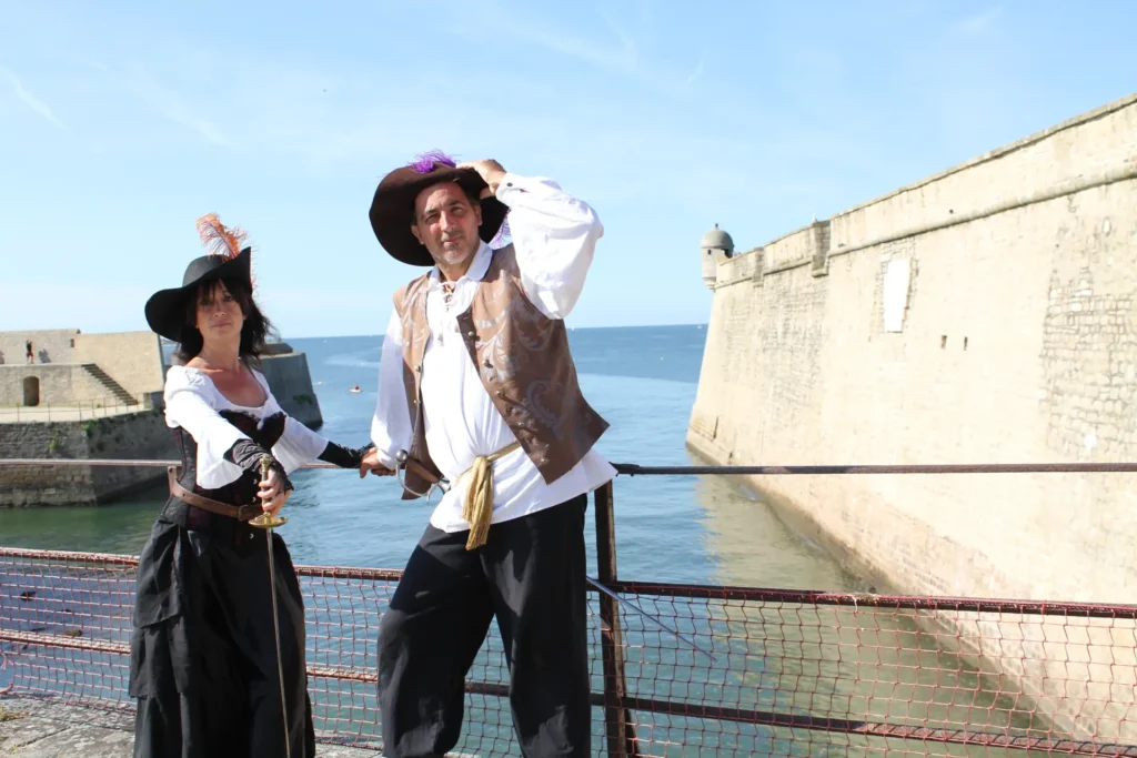festival citadelle en fête - port louis bretagne - photos passdarm - escrime de spectacle - spectacle d'escrime artistique - costumes - passdarm 2018